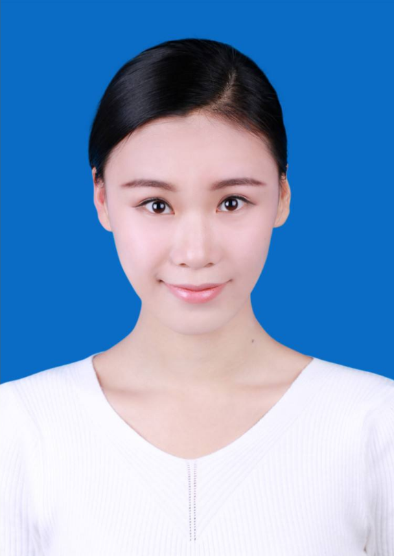 上传图片点击旁边转换底色,我们把一个蓝底的证件照变成白底和红底