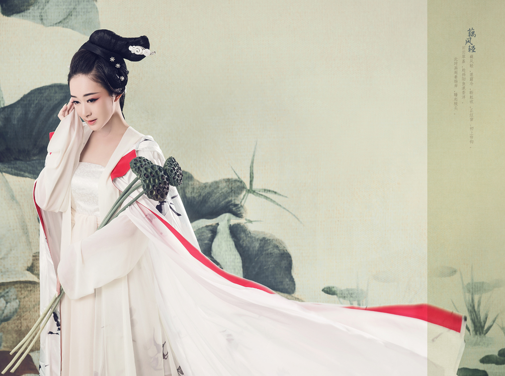 两套古装汉服写真，温柔中带着一丝可爱