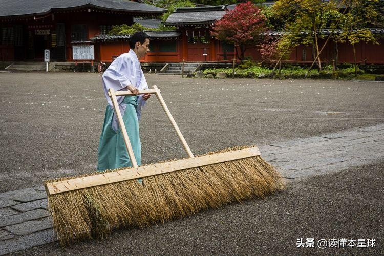 曾经“脏乱差”的日本