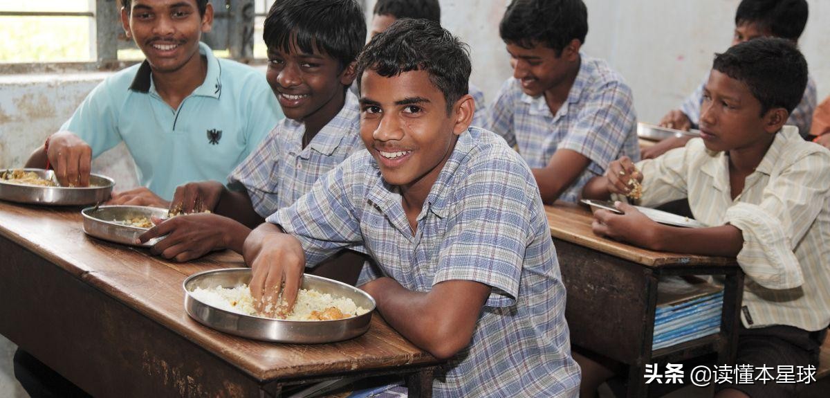 在印度，为什么用厕所会特别难？