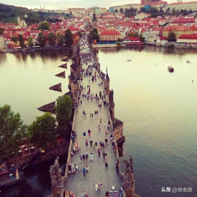 写作的最高使命是战胜谎言