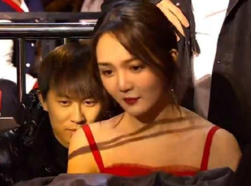 湖南卫视女主持爱炒绯闻:李湘谢娜沈梦辰吴昕靳梦佳李浩菲都如此