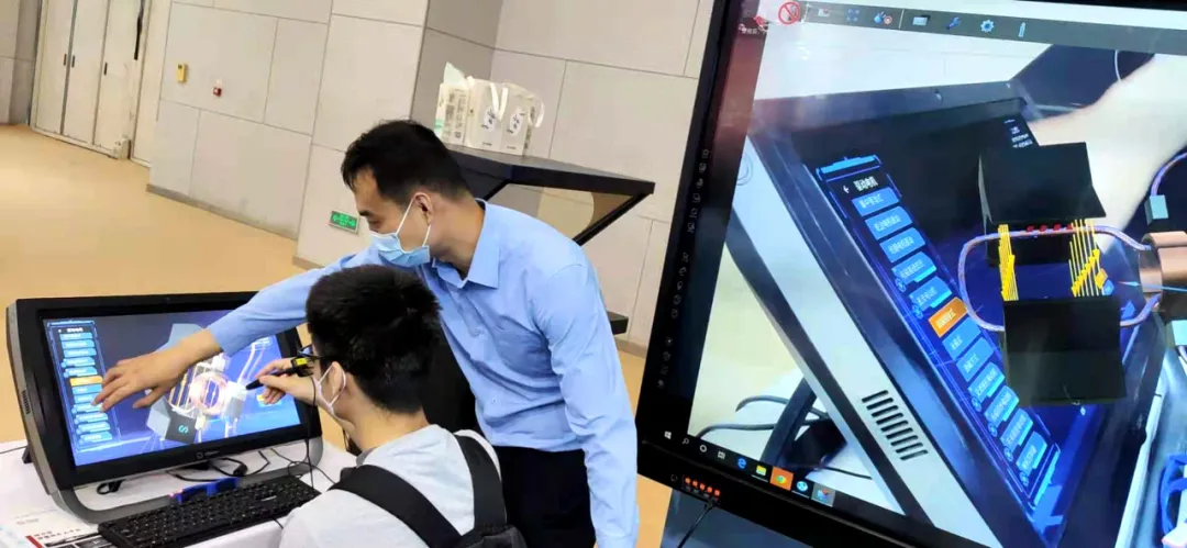 VR教育绽放“津”彩!天博闪耀第五届世界智能大会