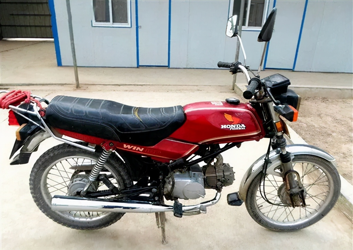 八十年代前后中国人骑的摩托车你还有印象吗