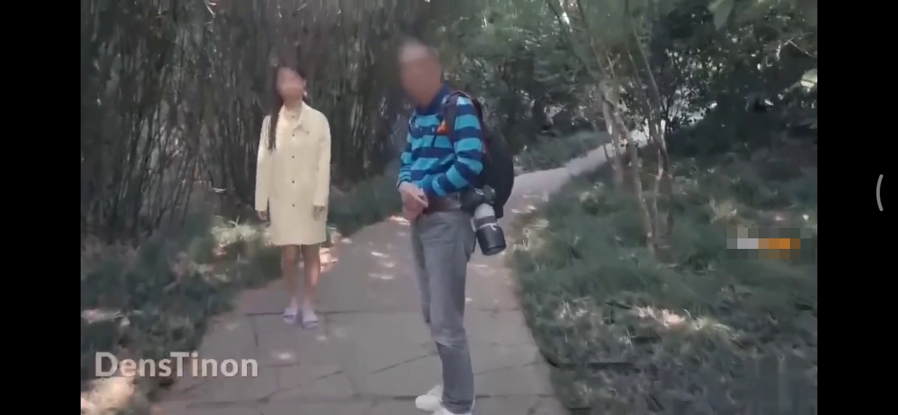 在复旦大学拍摄全裸视频，只是为了走红挣钱？