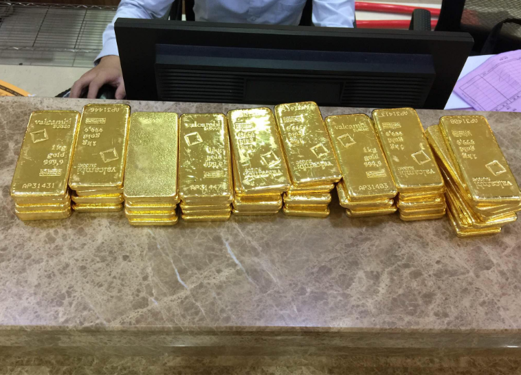 银行买的金条为何回收时工作人员却推三阻四难道金条有问题