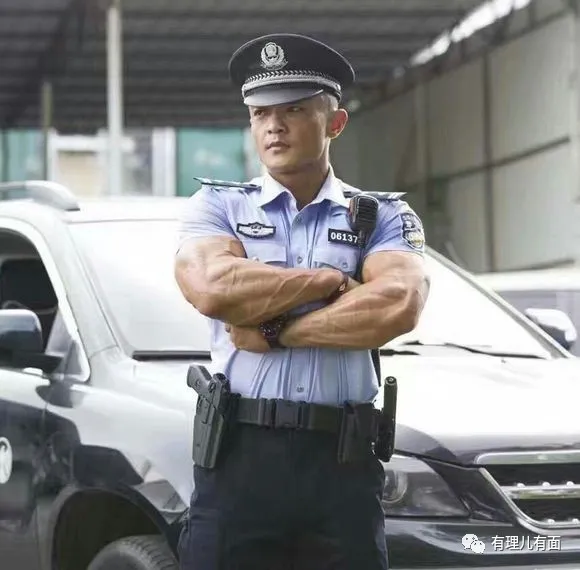 偷渡港毒家属，报警要港警查武警？