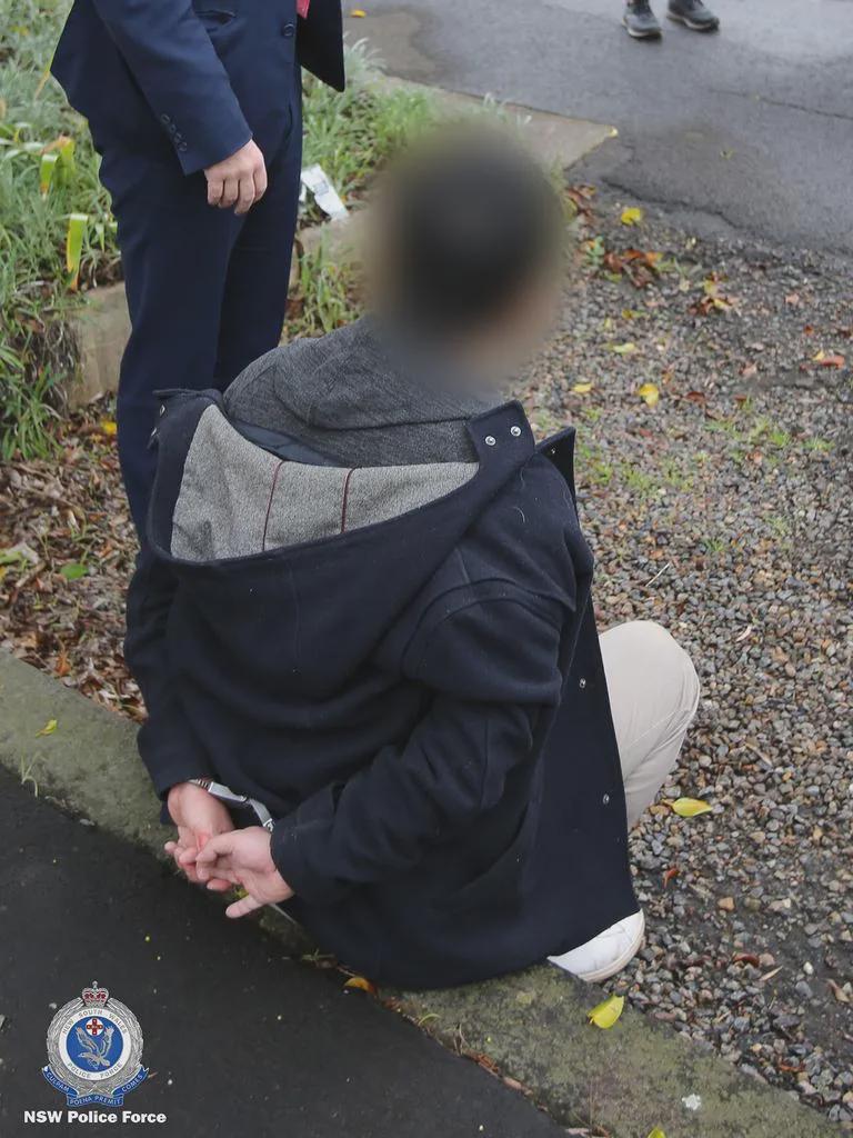 悉尼华人男子多次引诱性侵小孩,这下被抓了,被控15项罪名2021-07-07