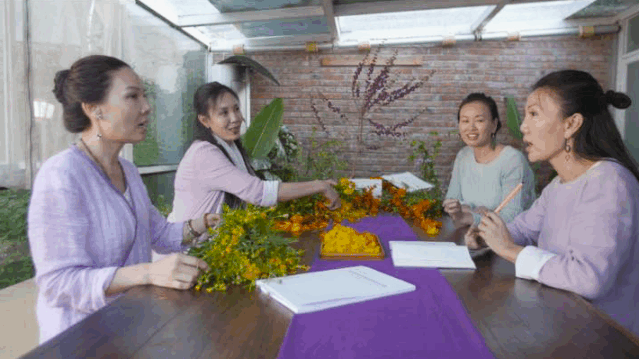 10个女友抱团进山，造出京郊一片超美野地