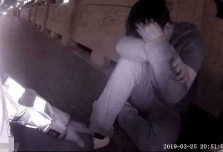 知乎上“打脸”的信息，年轻人是怎么一步步变怂的？