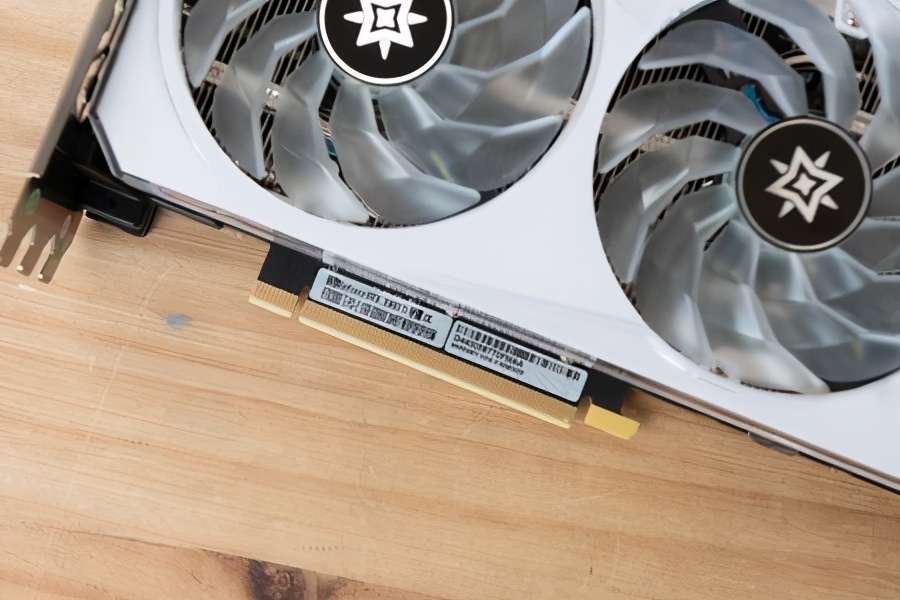 目前最好的显卡影驰geforcertx3080ti星曜oc显卡评测闪耀充实的游戏新