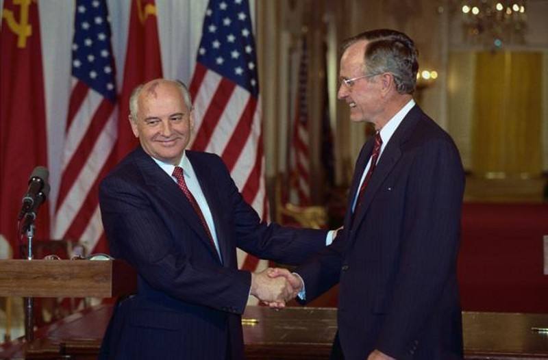 从海湾危机到海湾战争，苏联在干什么？