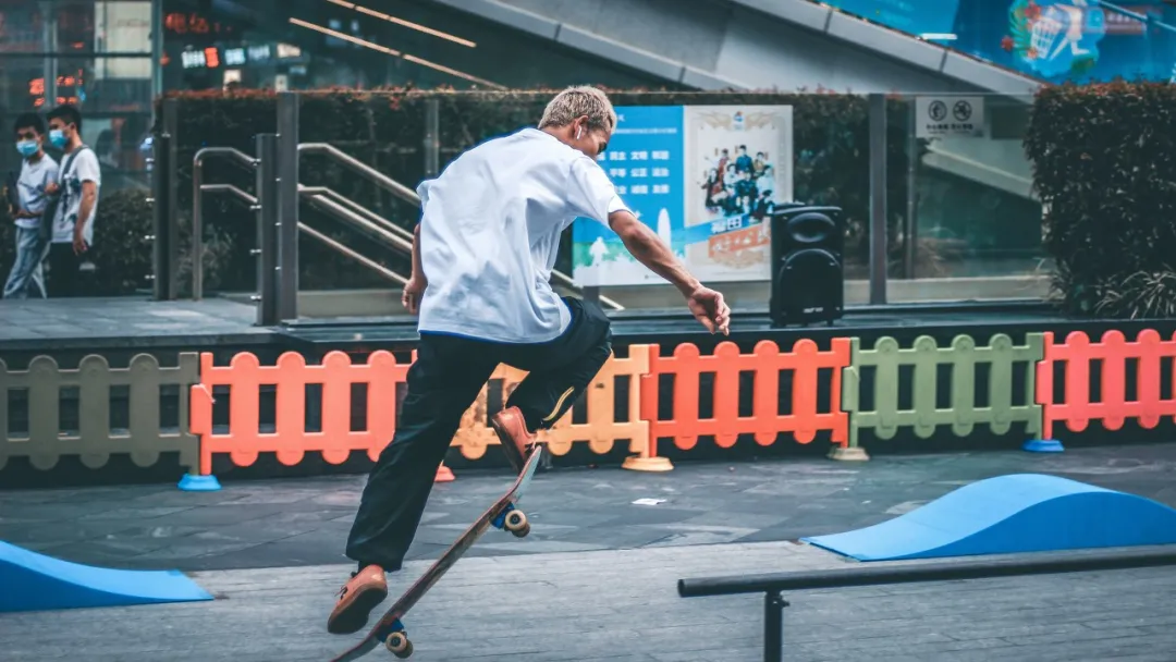 来了，就真的是深圳人吗？