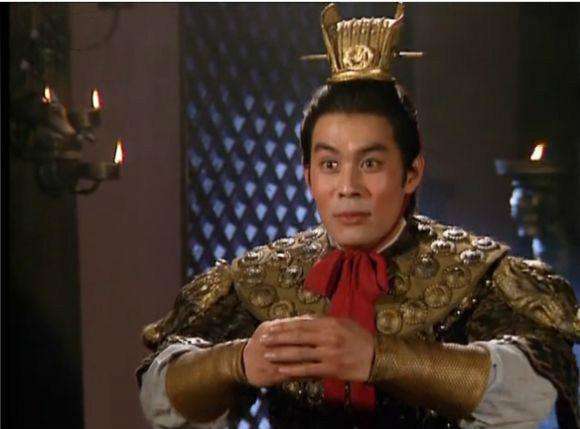 白门楼上曹操听信刘备之言处死吕布是不是过于草率？