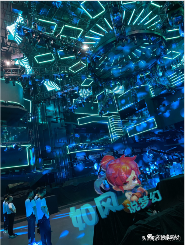 梦幻西游：文哥39万买160女衣，卡卡66万买老王第1神佑锤