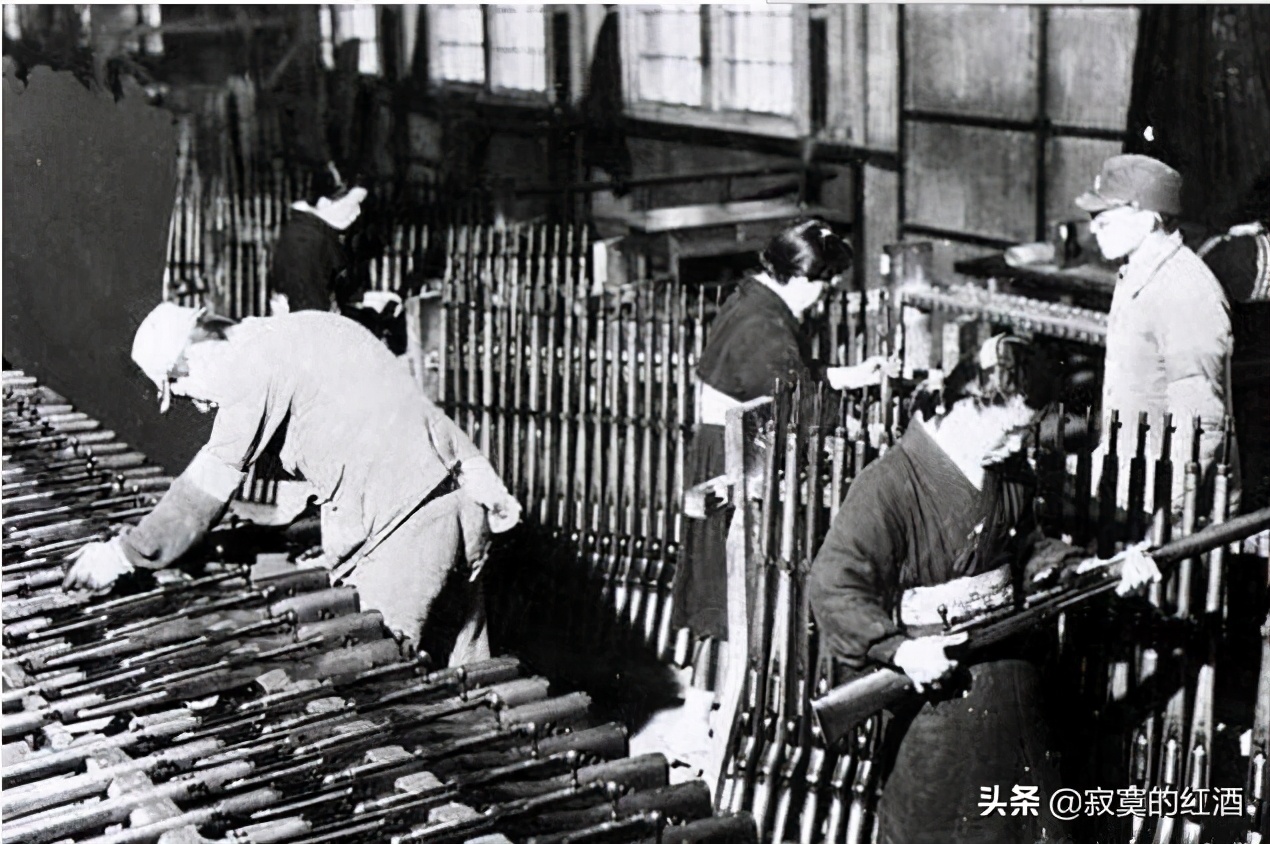 二战时日本为何搞不过美英？国小底子薄输在了起跑线