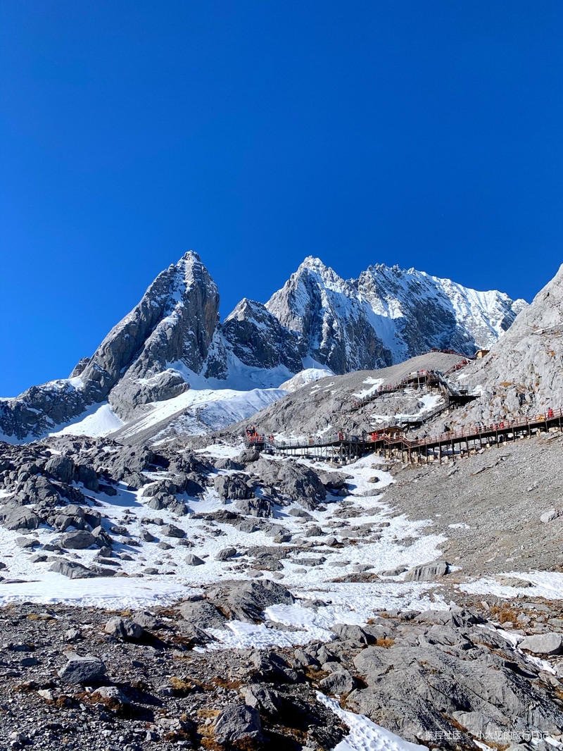 玉龙雪山海拔五千米索道能到达四千米却为何一直无人登顶