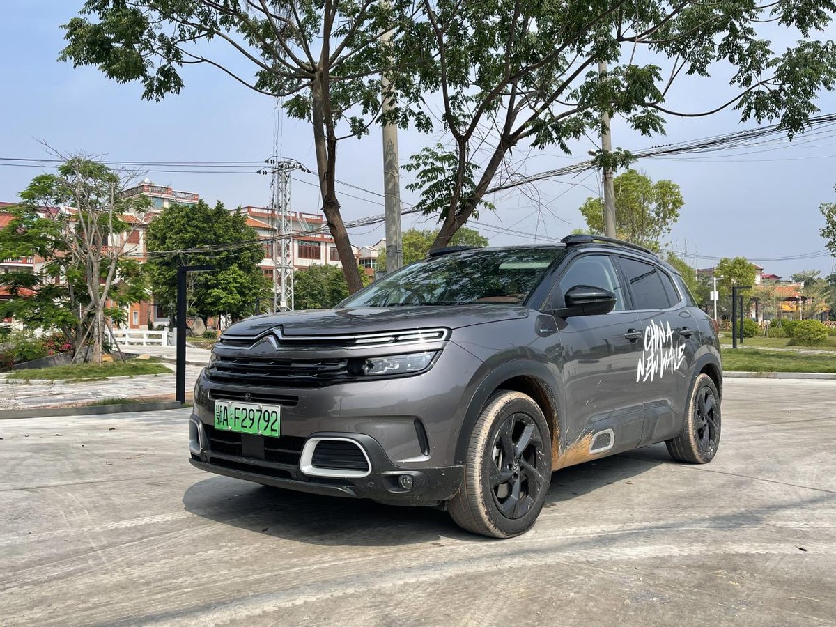 不仅很舒适而且还很快!试驾东风雪铁龙天逸PHEV