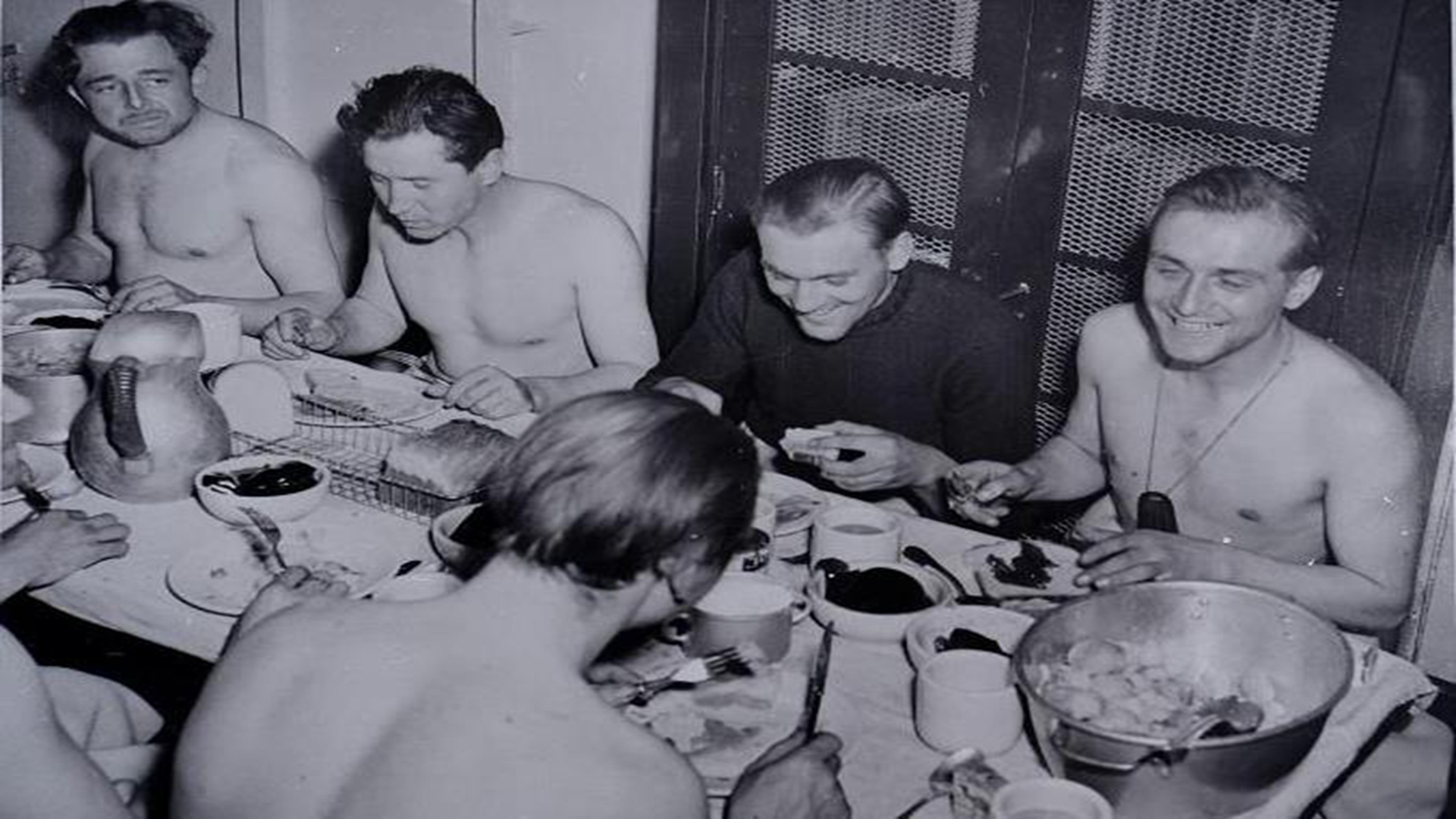 邓尼茨的水下"盛宴"，二战德军潜艇日常饮食