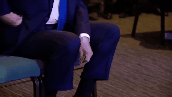 特朗普八天扫十州 是体力惊人还是选情告急？