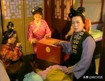 晴雯的人缘为何那么差？