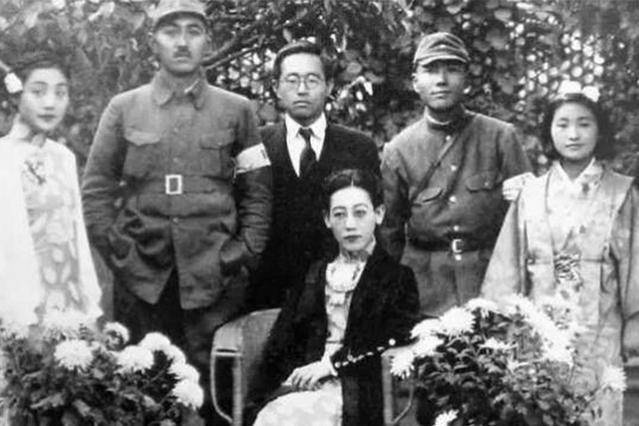 川岛芳子被枪决后手里紧捏一首诗揭示日本养父对她的残酷羞辱
