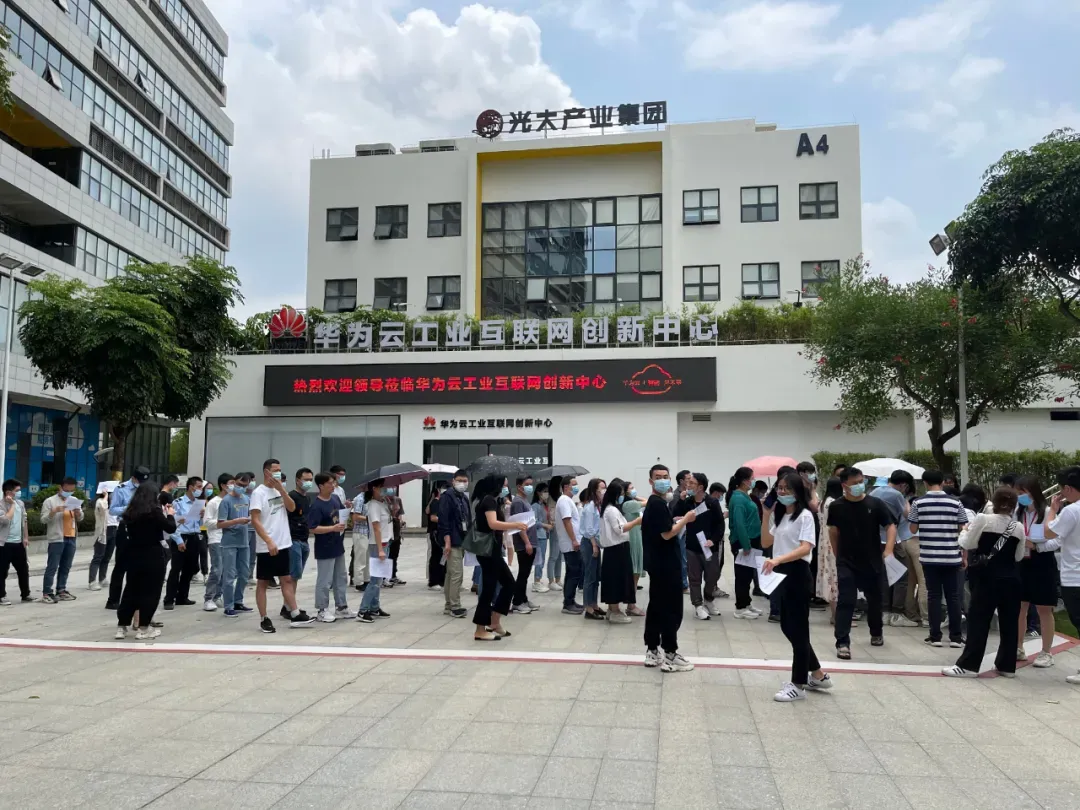 松山湖万博体育官网We谷护航园区企业员工接种新冠疫苗