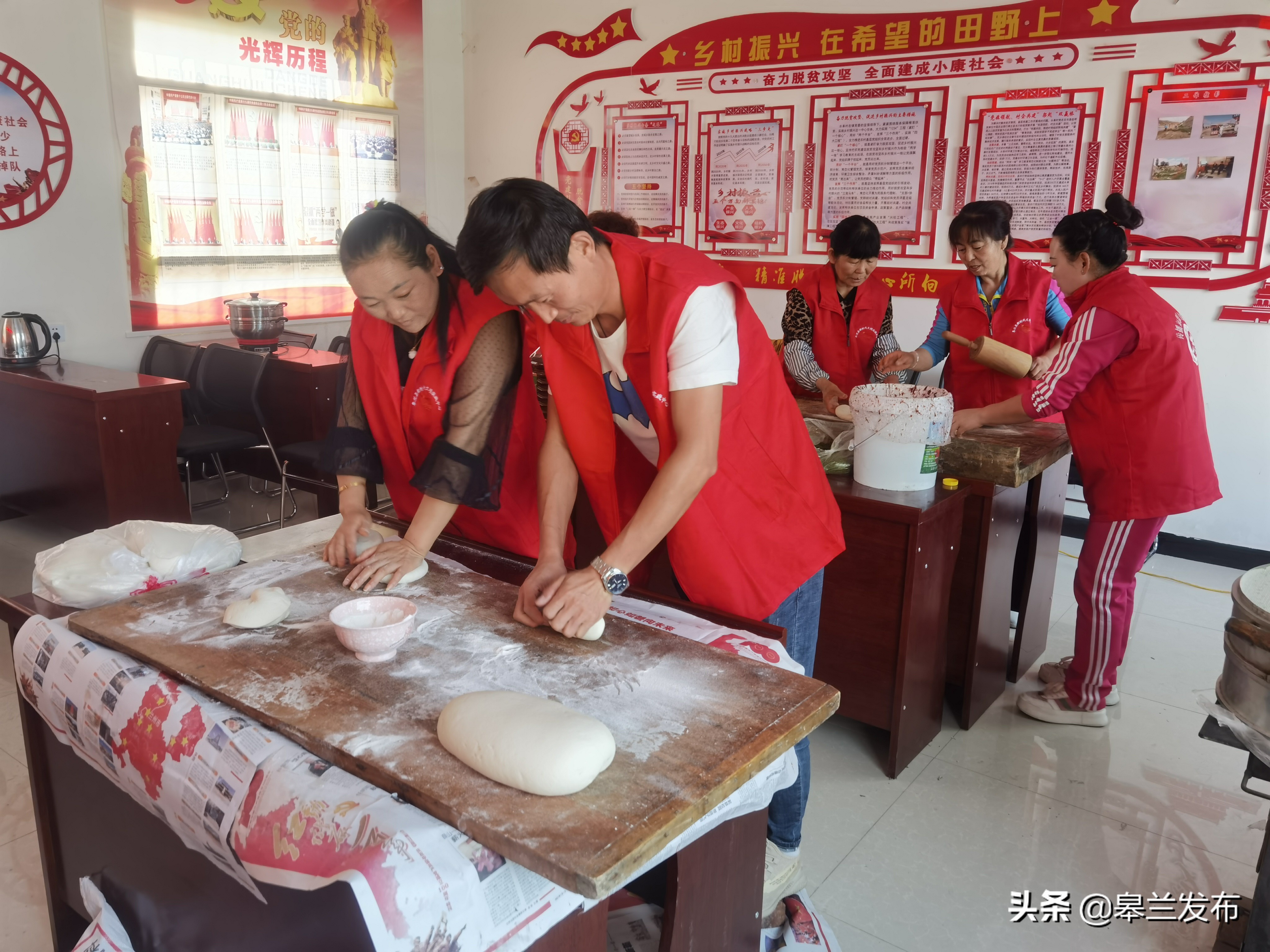 新时代文明实践团圆中秋月浓浓乡里情皋兰县水阜镇开展中秋节主题活动