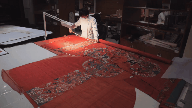 慈禧太后下葬时的豪华穿戴，首次曝光