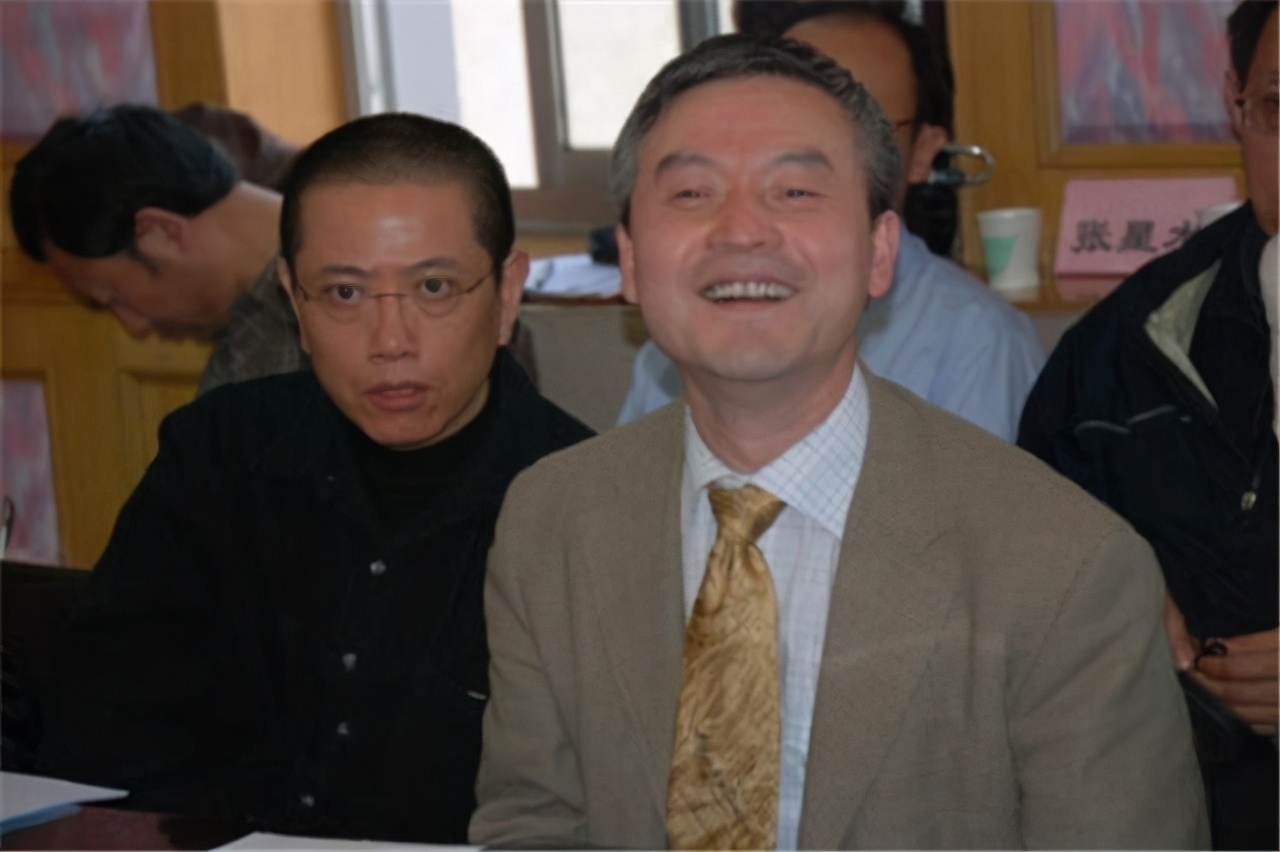 外国月亮真的很圆吗？陈丹青：出国本身就是一种失败