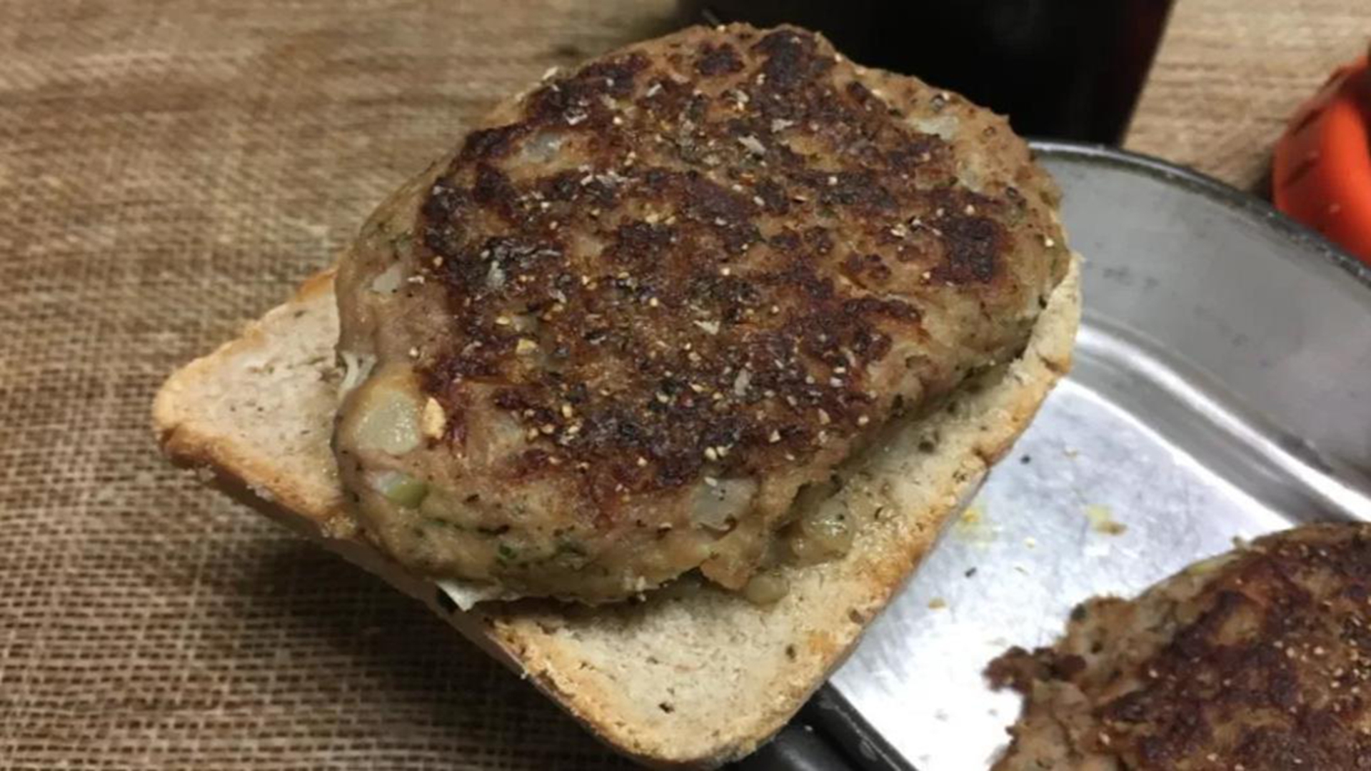 邓尼茨的水下"盛宴"，二战德军潜艇日常饮食