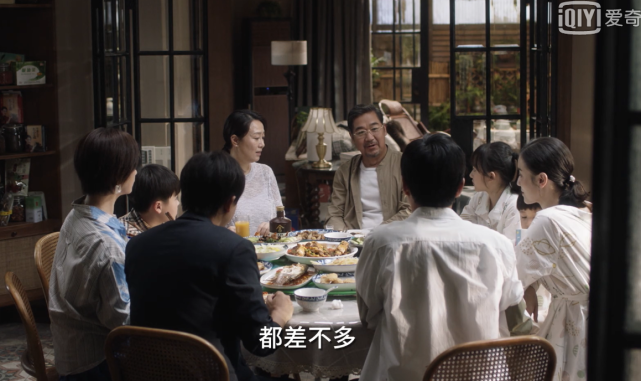 当年是南俪的父亲南建龙供她在上海完成了大学的学业,她骨子里是感激