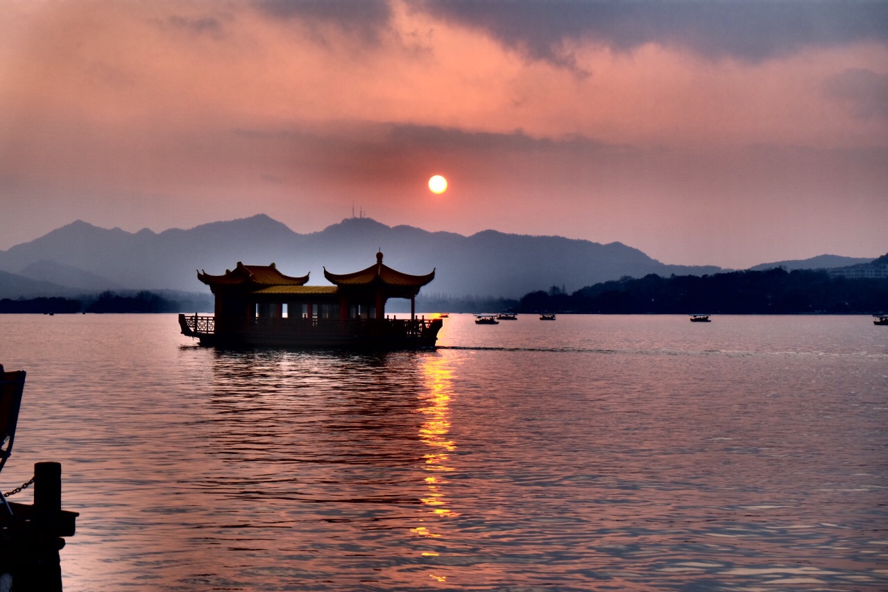 中国四大名湖东湖西湖南湖北湖你都知道在哪吗