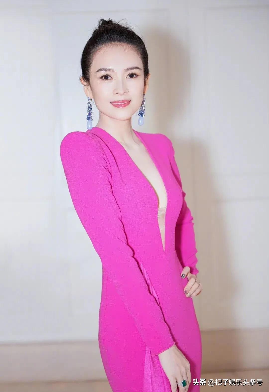 Also Wearing Barbie Fans Zhang Ziyi Zhao Liying Liu Yifei Guan