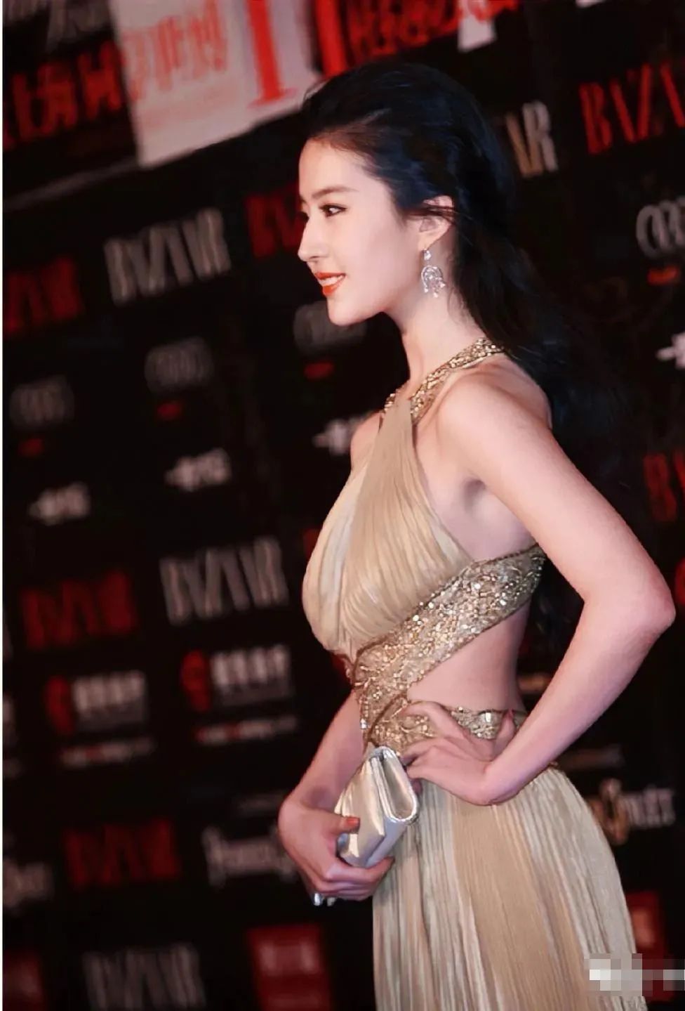 Liu Yifei S Most Sexy Time A Hollow Dress Is Pure And Lustful