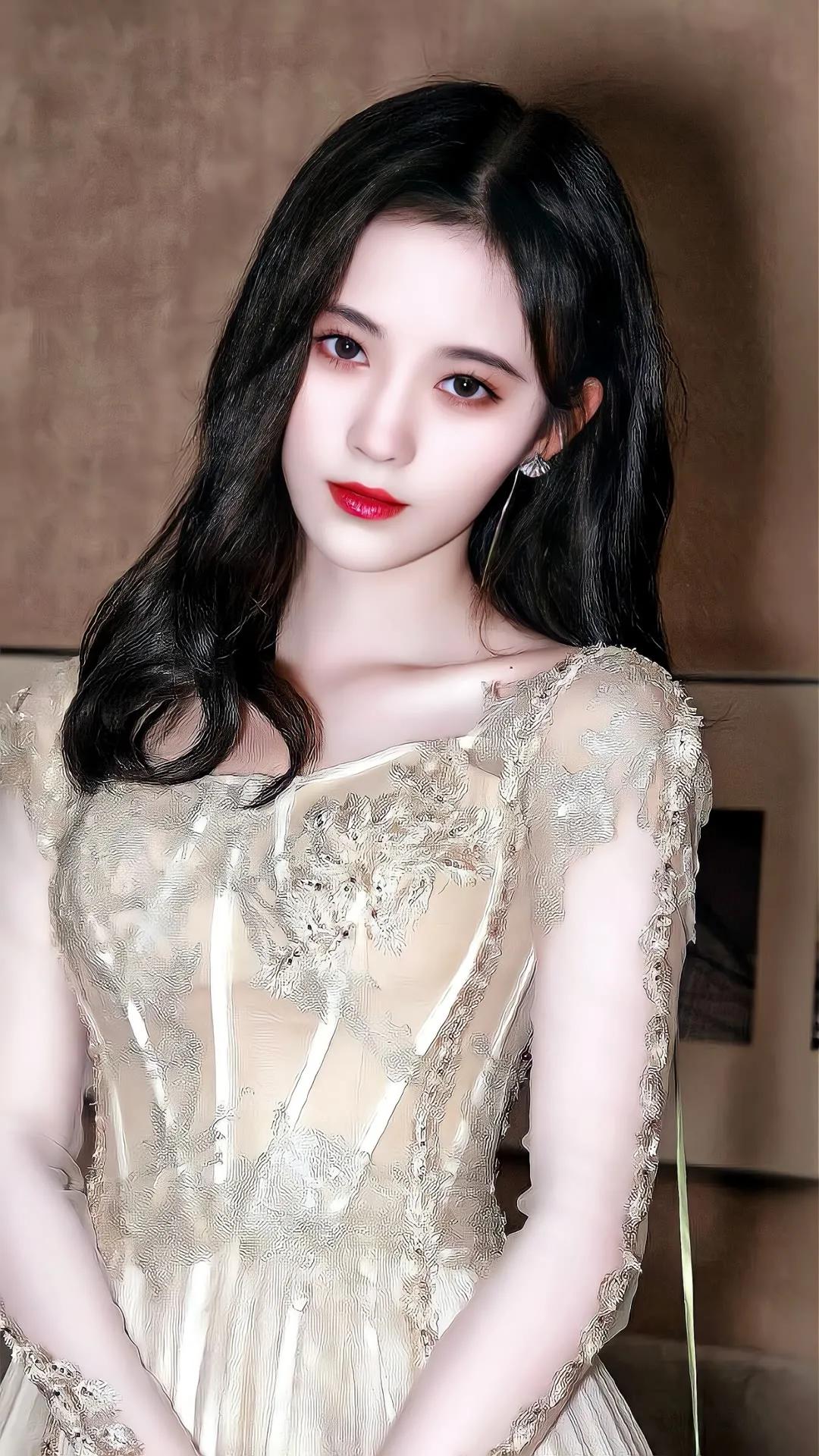 Ju Jingyi A Once In A Four Thousand Year Old Beauty Inews