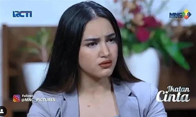 A Year Old Indonesian Popular Actress Was Caught Naked For