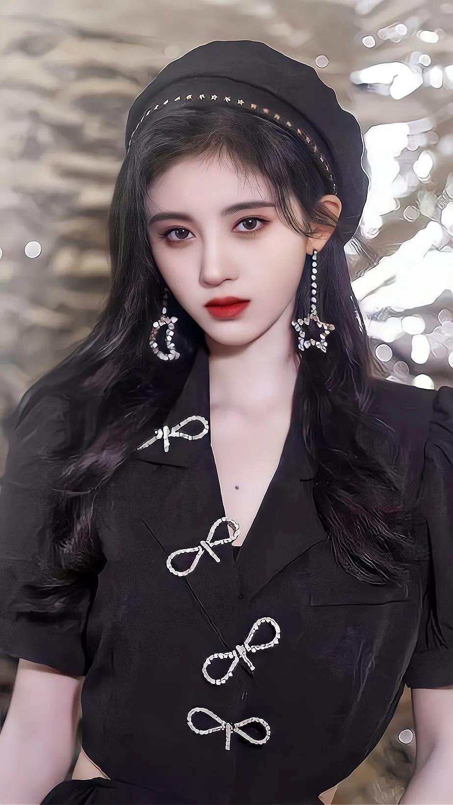 Ju Jingyi A Once In A Four Thousand Year Old Beauty INEWS