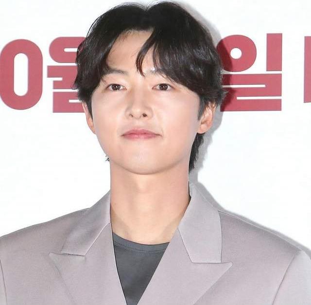 Song Joong Ki Attended An Event For The First Time After The Birth Of