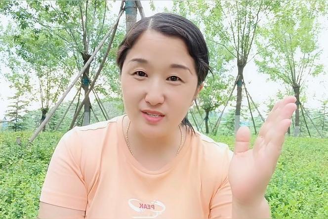华为全面屏手机截屏方法？