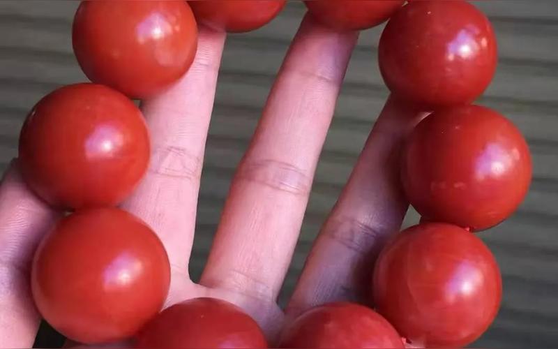 冰种极光紫玛瑙手镯戴久了内部结构会变吗?