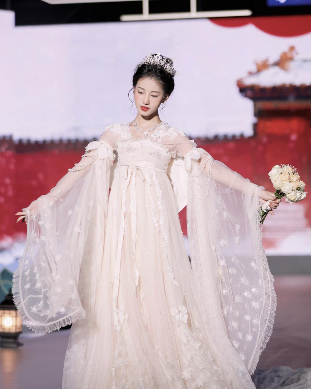 古風女神黃玉瑤,驚艷登場! - 資訊咖