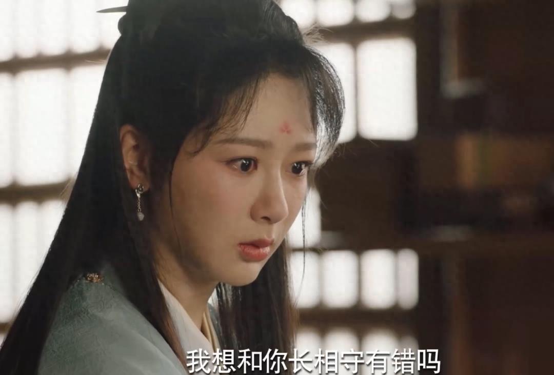 Bai Lu, an actress with beautiful facial features, but she couldn't co...