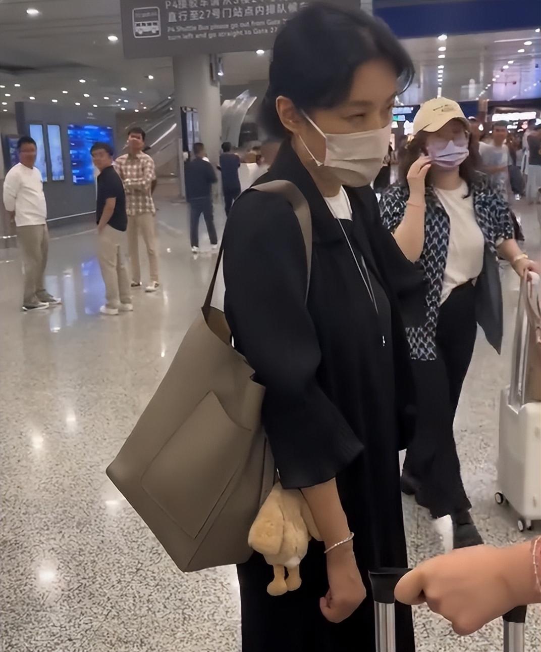 CCTV host Zhou Tao was exposed for being a big name, making people roll ...