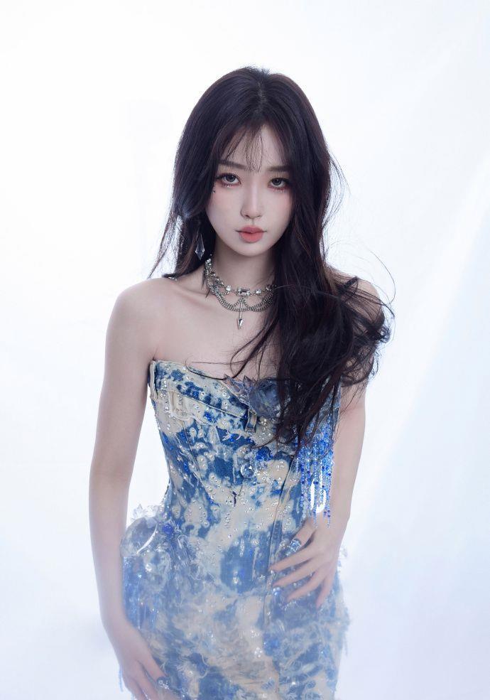 Yu Shuxin lost 18 pounds in recent photos. She was complained that she ...