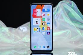 感受他者，建立连接：在碎片与算法的洪流中抵抗同质化