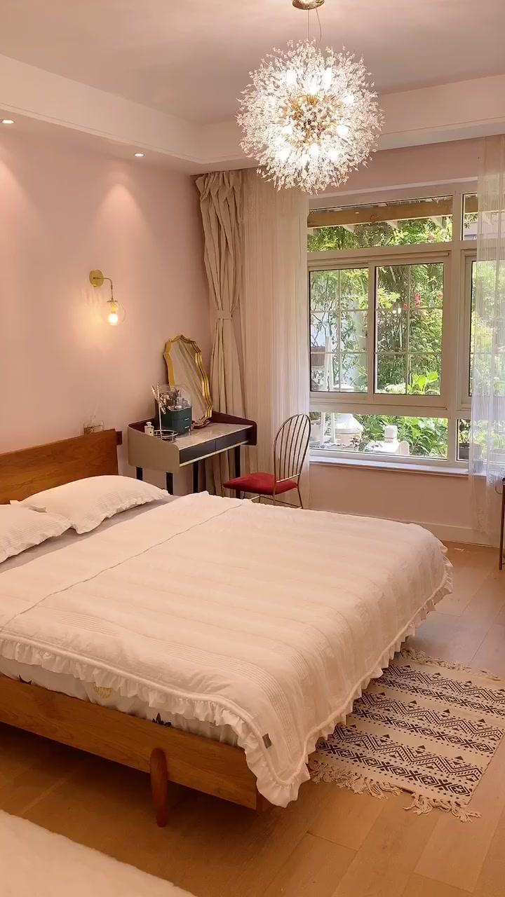 吧,我一直坚信干净的房间能给人愉悦的心情,不信你试试…#漂亮的房间