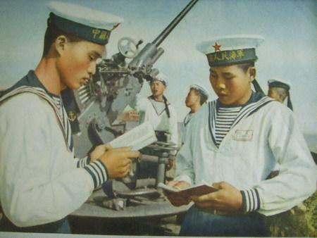 1974年，中国为何要取消世界各国沿用了100多年的水兵飘带