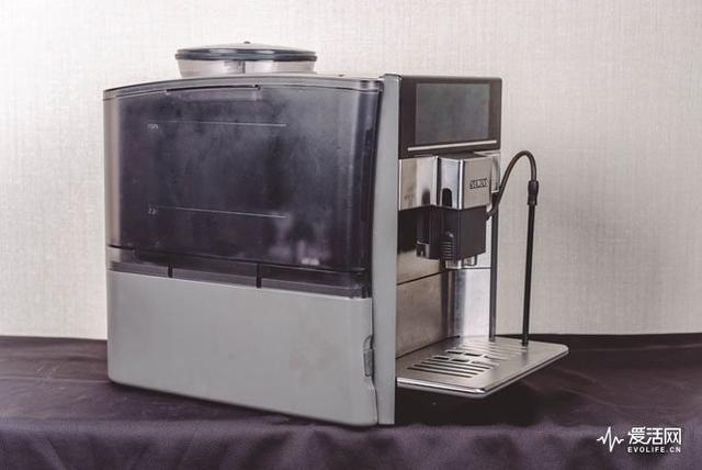 小资生活第一步 从西门子EQ6系列全自动家用咖啡机制作拿铁开始