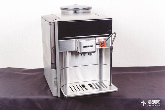 小资生活第一步 从西门子EQ6系列全自动家用咖啡机制作拿铁开始